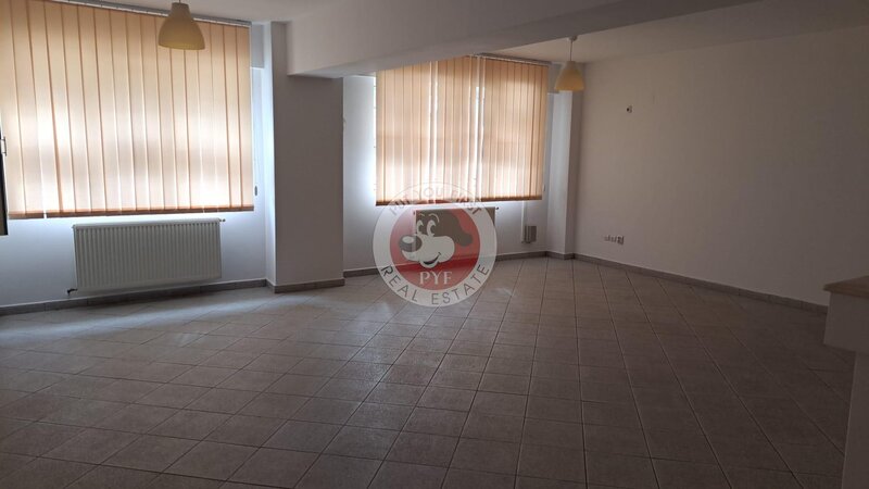 Plaza Mall | Apartament 2 camere | semidecomandat | 82mp | B10743